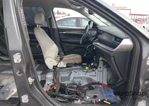 2022 Jeep Grand Cherokee L Limited 4X4 z USA, uszkodzony, nr VIN 1C4RJKBG0N8515955